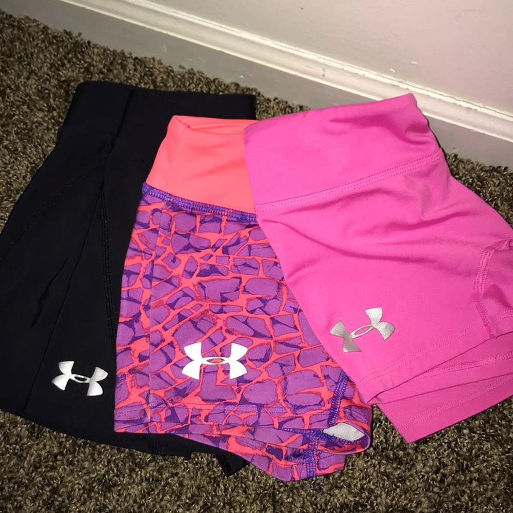 3 Under Armour spanks girls